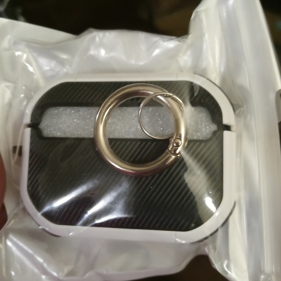 𝅺AIRPOD keychain - Picture 1 of 1